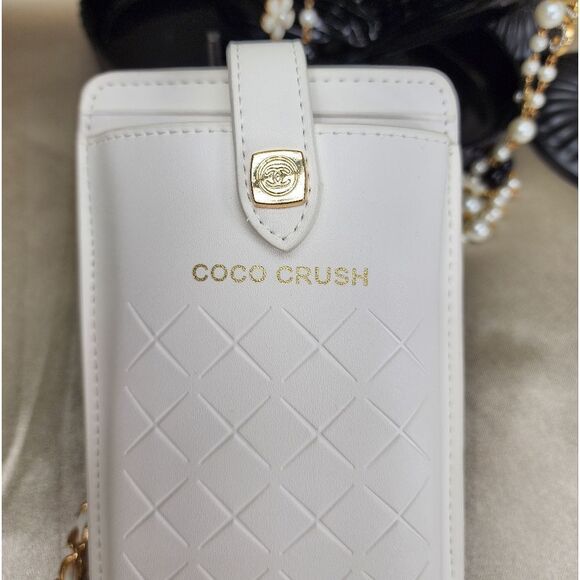 Authentic CHANEL COCO CRUSH PHONE CASE - Picture 7 of 8